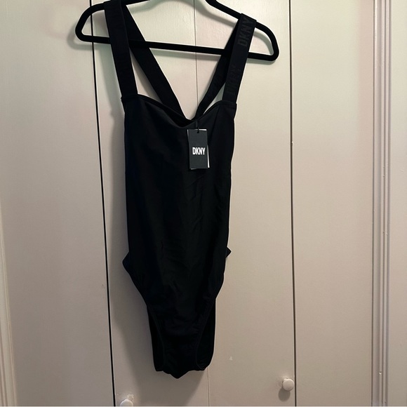NWT DKNY Black One Piece Swimsuit reg $139 size XXL - Picture 4 of 9